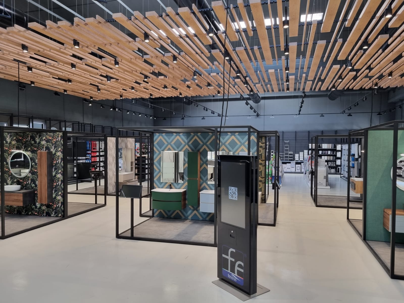Grid Endless Aisle Powers Feridras Kiosks in Italy